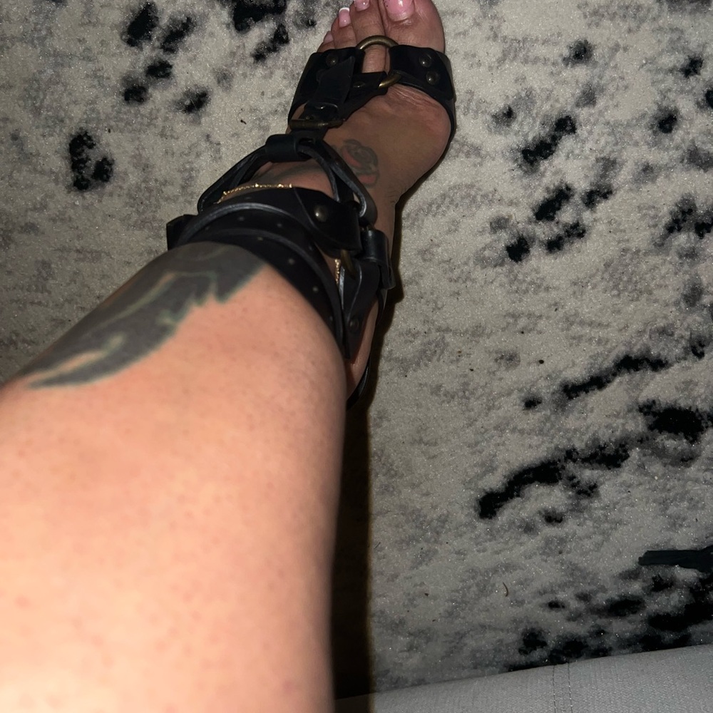 Giuseppe Zanotti Black Gladiator Sandals